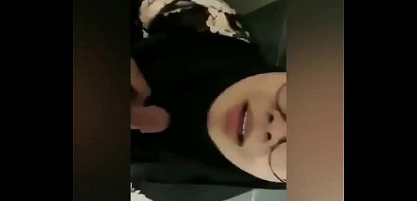  Bokep Indonesia | Hijab Blowjob